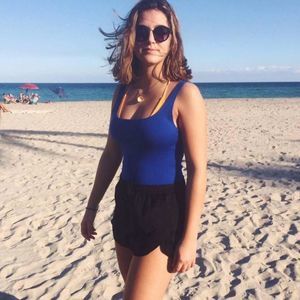 Meet your Posher, Eve